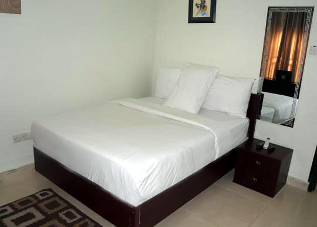 De Rigg Place - Alaka Estate, Surulere Lagos Exterior foto